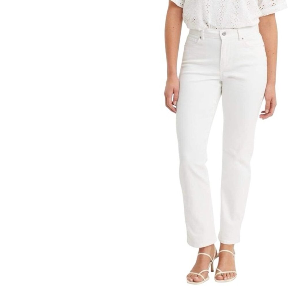 Levi's Classic Straight White Denim Jeans Size 33 Women's